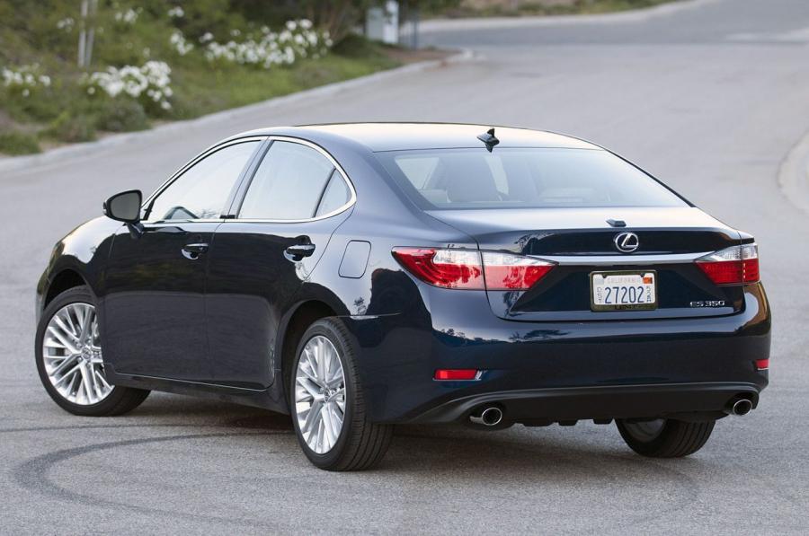  Lexus ES350 2013 года  (фото 63 из 64)